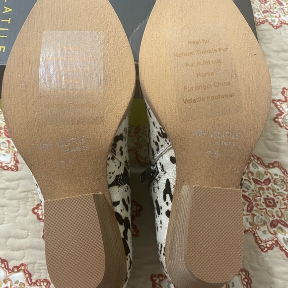 Very Volatile Gracemont Boot- Chocolate Chip - Picture 5 of 13